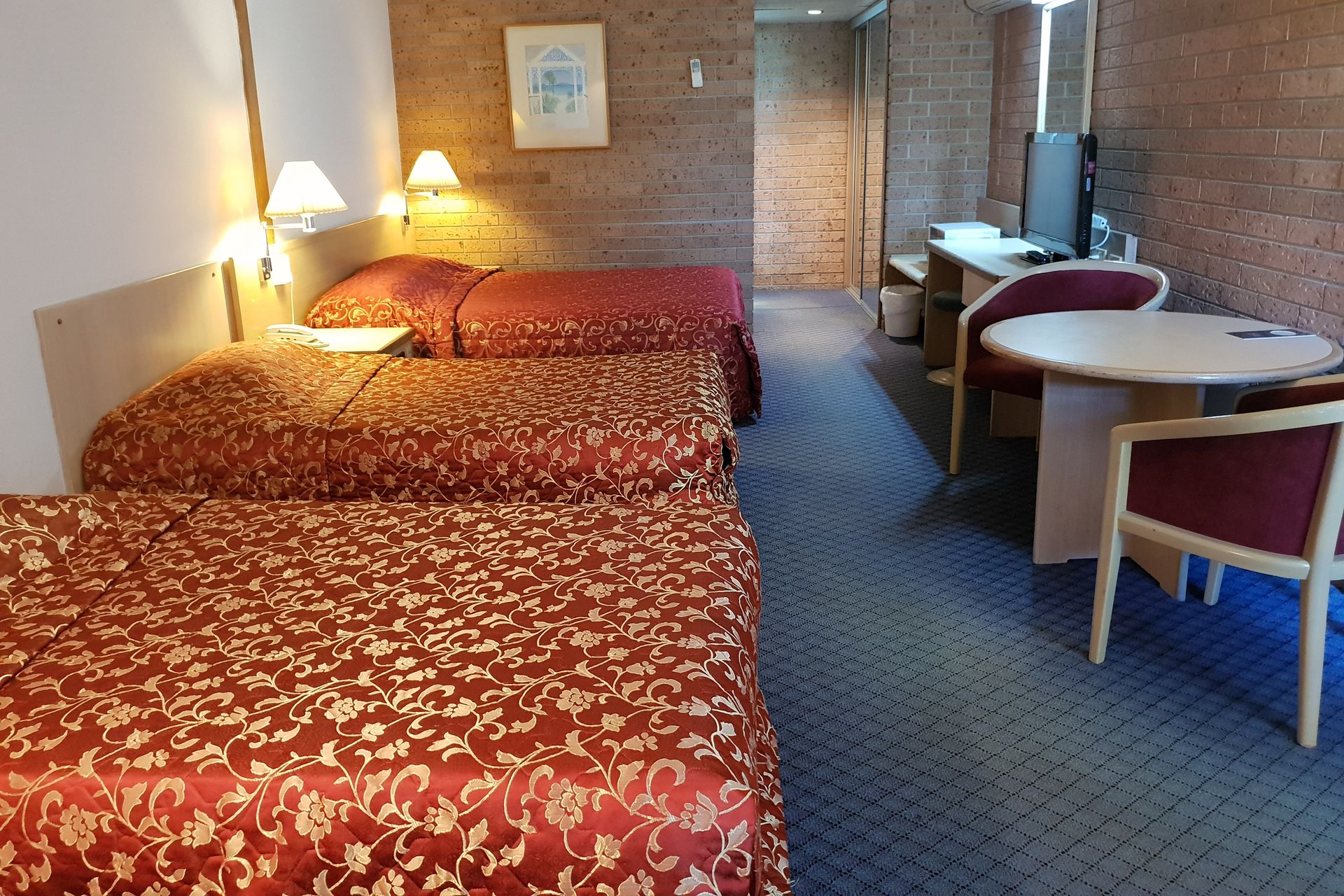 Triple Room